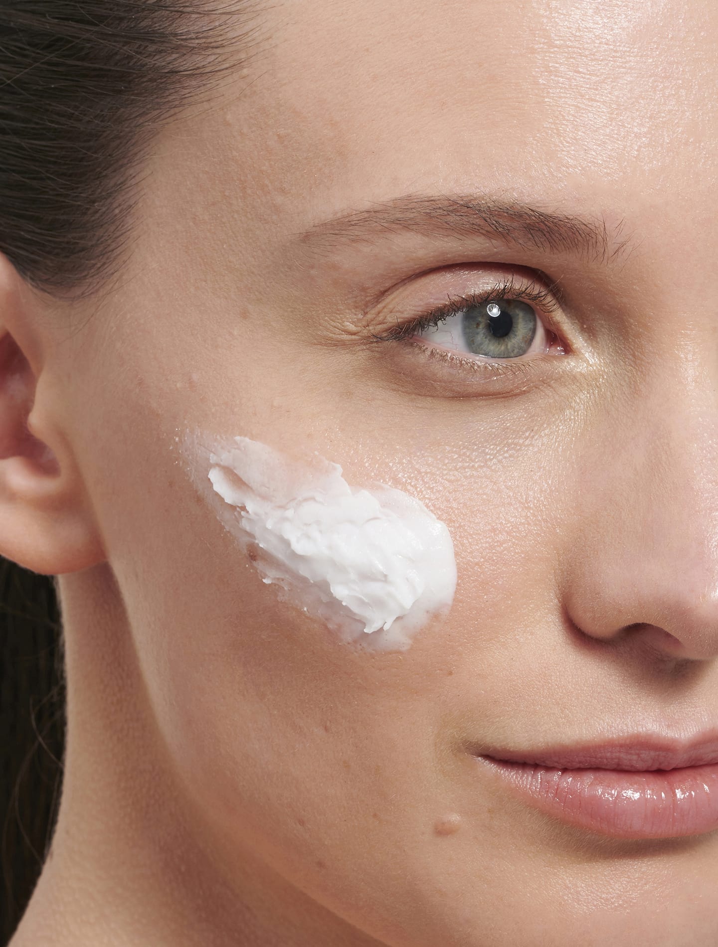 Dull Skin: 8 Ways to Prevent and Brighten It